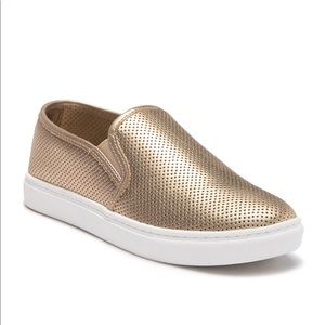New Steve Madden Zach Perforated Slip On Sneaker